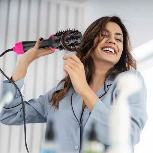 4-in-1 Hair Dryer Brush – Straightens, Curls, Dries & Volumizes Quickly